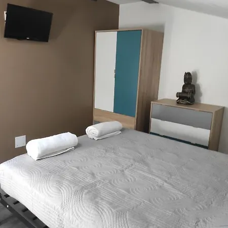 Les De Bed & Breakfast Brives-sur-Charente