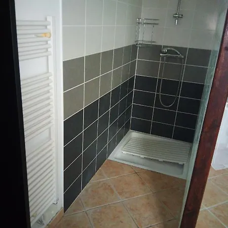 Bed and breakfast Les De 3*