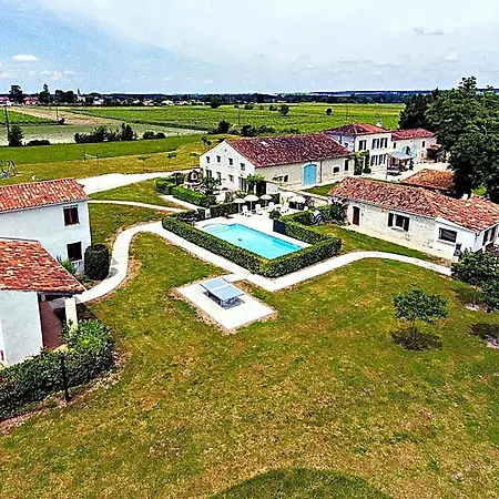 Bed & Breakfast Les De Brives-sur-Charente